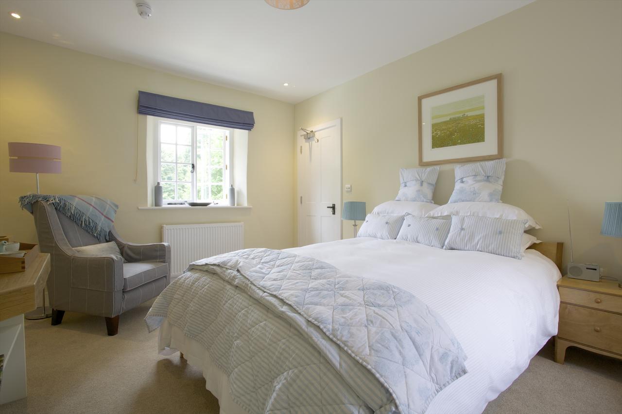 The Royal Oak Hotel Ansty  Bagian luar foto