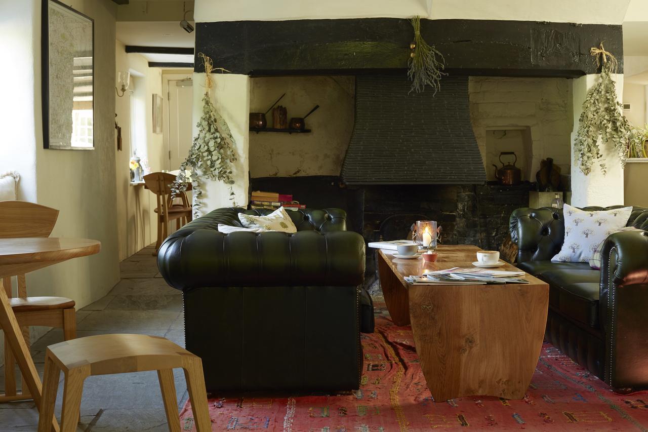 The Royal Oak Hotel Ansty  Bagian luar foto